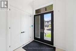 Foyer - 
