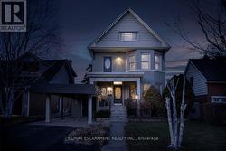 47 MOUNTAIN PARK AVENUE  Hamilton, ON L9A 1A1