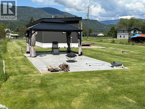 928 Waterloo Crescent, Castlegar, BC 
