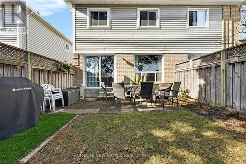 74 Heathcliffe Square, Brampton, ON 