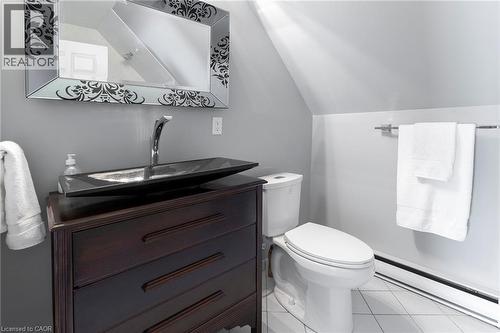 47 Mountain Park Avenue, Hamilton, ON - Indoor Photo Showing Bathroom