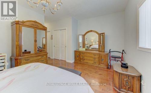 369 Zeller Drive, Kitchener, ON - Indoor Photo Showing Bedroom