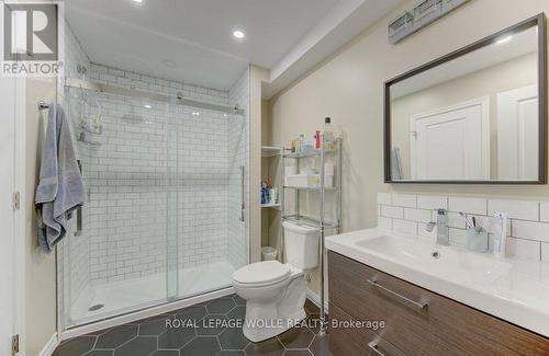 369 Zeller Drive, Kitchener, ON - Indoor Photo Showing Bathroom