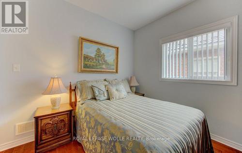369 Zeller Drive, Kitchener, ON - Indoor Photo Showing Bedroom
