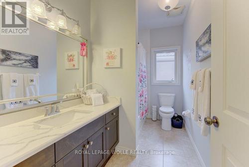369 Zeller Drive, Kitchener, ON - Indoor Photo Showing Bathroom