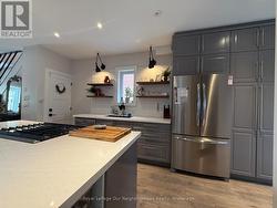 UPPER - 48 ALBANI STREET Toronto (Mimico), ON M8V 1X2