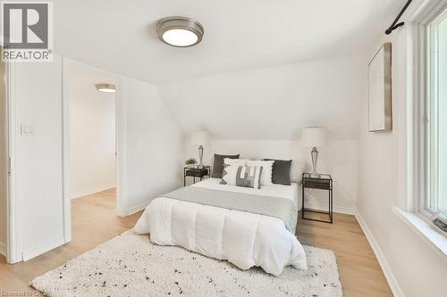 88 Chestnut Avenue, Hamilton, ON - Indoor Photo Showing Bedroom