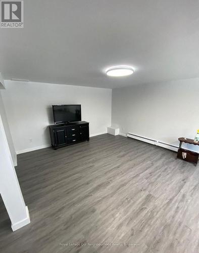 Basement - 5749 Summer Street, Niagara Falls, ON - Indoor Photo Showing Other Room