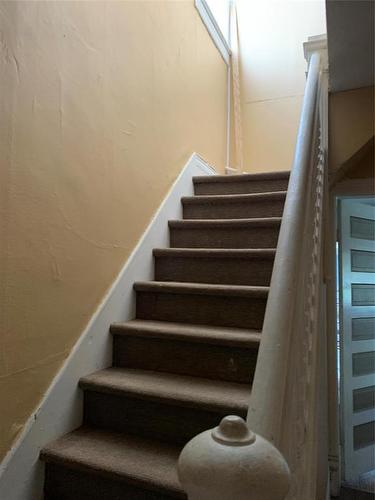 125 Burrows Avenue N, Plumas, MB - Indoor Photo Showing Other Room