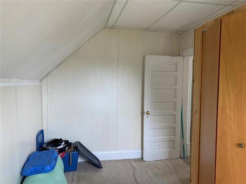 125 Burrows Avenue N, Plumas, MB - Indoor