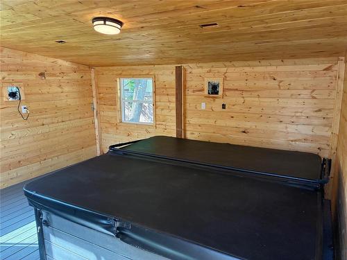 5 Roselawn Bay, Niverville, MB - Indoor Photo Showing Other Room