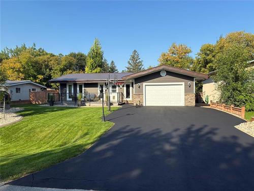 5 Roselawn Bay, Niverville, MB - Outdoor