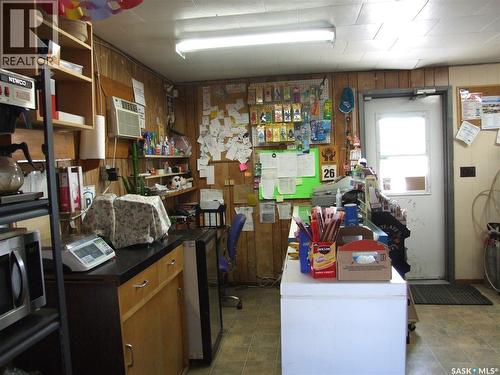 200 Railway Avenue, Fox Valley, SK 