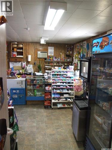 200 Railway Avenue, Fox Valley, SK 