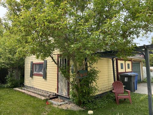 106 Memorial Avenue S, Russell, MB 