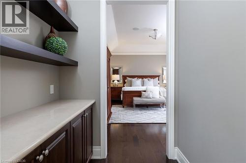 68 Annsleywood Court, Kleinburg, ON - Indoor Photo Showing Bedroom