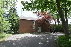 949 UPPER PARADISE Road  Hamilton, ON L9B 2M9