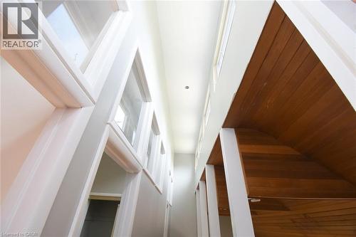 949 Upper Paradise Road, Hamilton, ON - Indoor Photo Showing Other Room