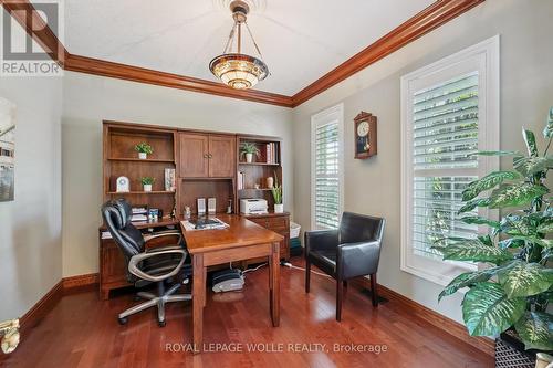 20 Bonniewood Drive, Mapleton, ON - Indoor Photo Showing Office