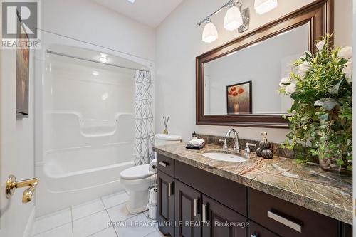 20 Bonniewood Drive, Mapleton, ON - Indoor Photo Showing Bathroom