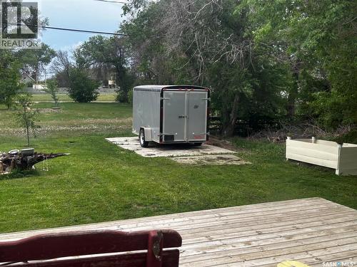 115 1St Street E, Leader, SK - Outdoor With Deck Patio Veranda