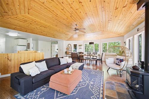 21 Ida Bay, Grand Marais, MB - Indoor Photo Showing Dining Room