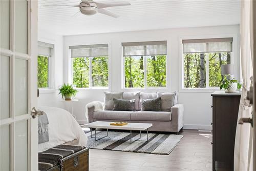 21 Ida Bay, Grand Marais, MB - Indoor Photo Showing Bedroom