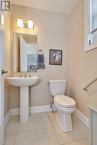 31 Julia Crescent, Midland, ON - Indoor Photo Showing Bathroom