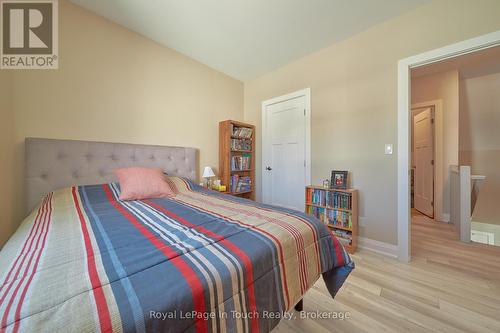 31 Julia Crescent, Midland, ON - Indoor Photo Showing Bedroom