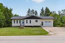88 Walnut Avenue, Mitchell, MB  - Outdoor With Facade 
