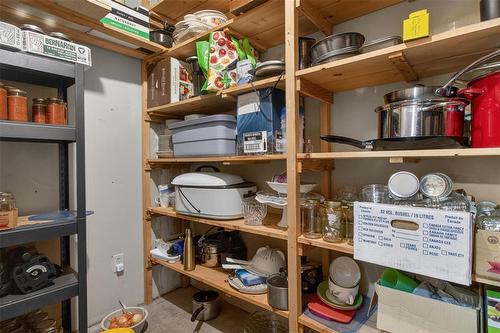 88 Walnut Avenue, Mitchell, MB - Indoor