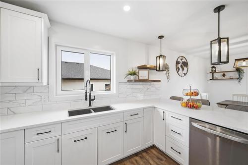 43 Seine River Crossing, Ste Anne, MB - Indoor Photo Showing Kitchen With Double Sink