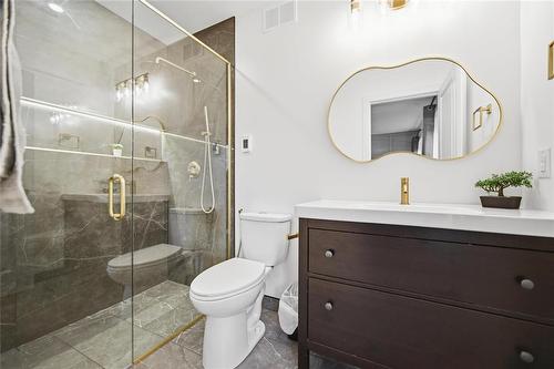 43 Seine River Crossing, Ste Anne, MB - Indoor Photo Showing Bathroom
