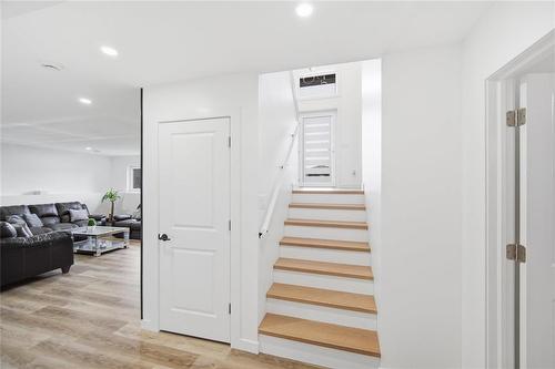 43 Seine River Crossing, Ste Anne, MB - Indoor Photo Showing Other Room