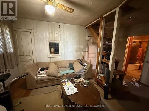 6 Monroe Street, Mcgarry (Virginiatown/Kearns), ON - Indoor