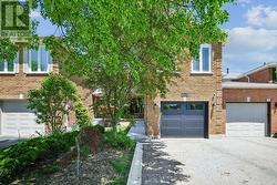 1226 BLACKBURN DRIVE Oakville, ON L6M 2X9