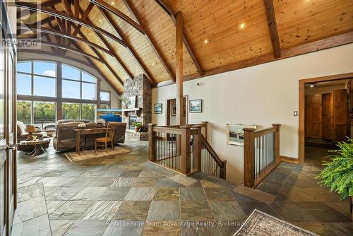 68 Lees Road, Mckellar, ON - Indoor Photo Showing Other Room