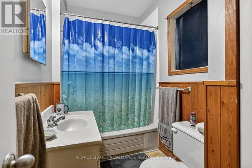 58 Abbott Street, Brockville, ON - Indoor Photo Showing Bathroom