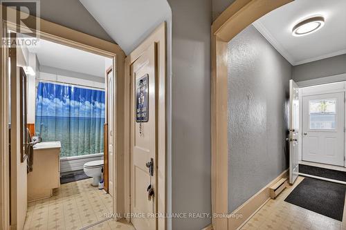 58 Abbott Street, Brockville, ON - Indoor Photo Showing Other Room