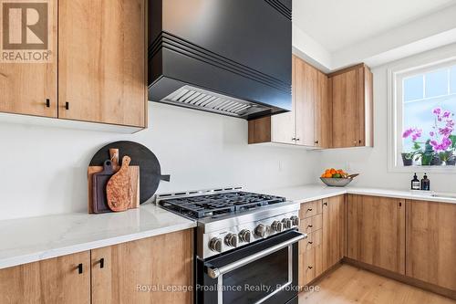998 Trailsview Avenue, Cobourg, ON - Indoor Photo Showing Kitchen