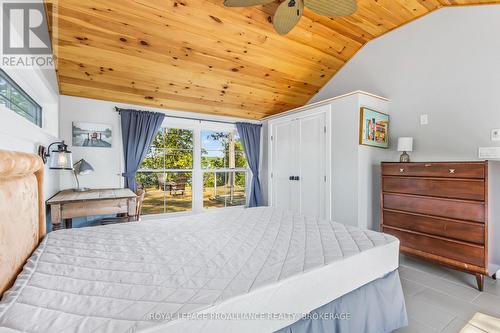 20300 South Brother Island, Frontenac (Frontenac South), ON - Indoor Photo Showing Bedroom