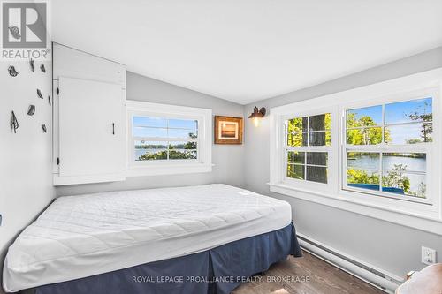 20300 South Brother Island, Frontenac (Frontenac South), ON - Indoor Photo Showing Bedroom