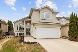 183 Pauline Boutal Crescent  Winnipeg, MB R3X 2C6