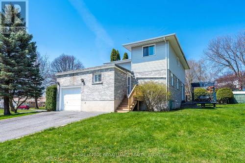 139 DAUPHIN AVENUE  Kingston (Rideau), ON K7K 6W3
