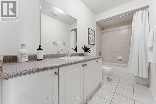 647 Courtney Valley Road, Mississauga, ON - Indoor Photo Showing Bathroom