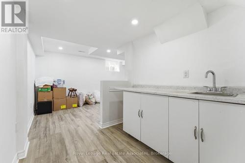 647 Courtney Valley Road, Mississauga, ON - Indoor