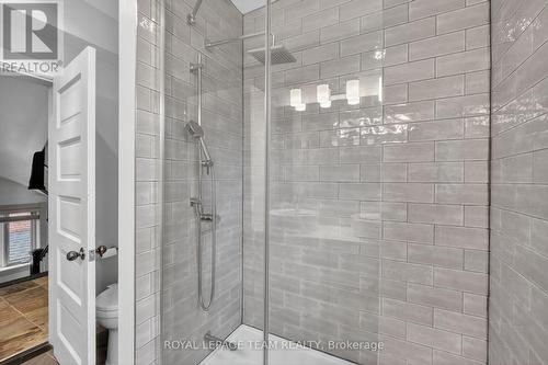 31 Wendover Avenue, Ottawa, ON - Indoor Photo Showing Bathroom