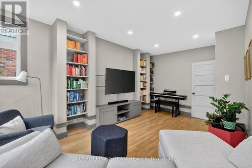 31 Wendover Avenue, Ottawa, ON - Indoor