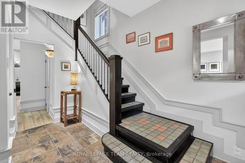 31 Wendover Avenue, Ottawa, ON - Indoor Photo Showing Other Room