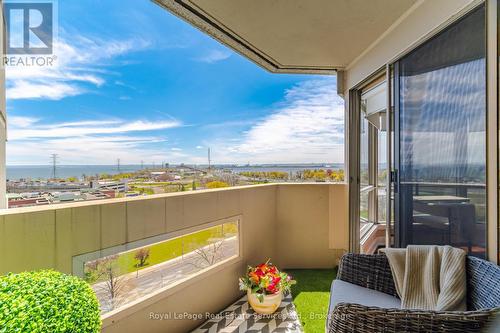 1001 - 1201 North Shore Boulevard E, Burlington (Brant), ON - Outdoor With Balcony With View With Exterior